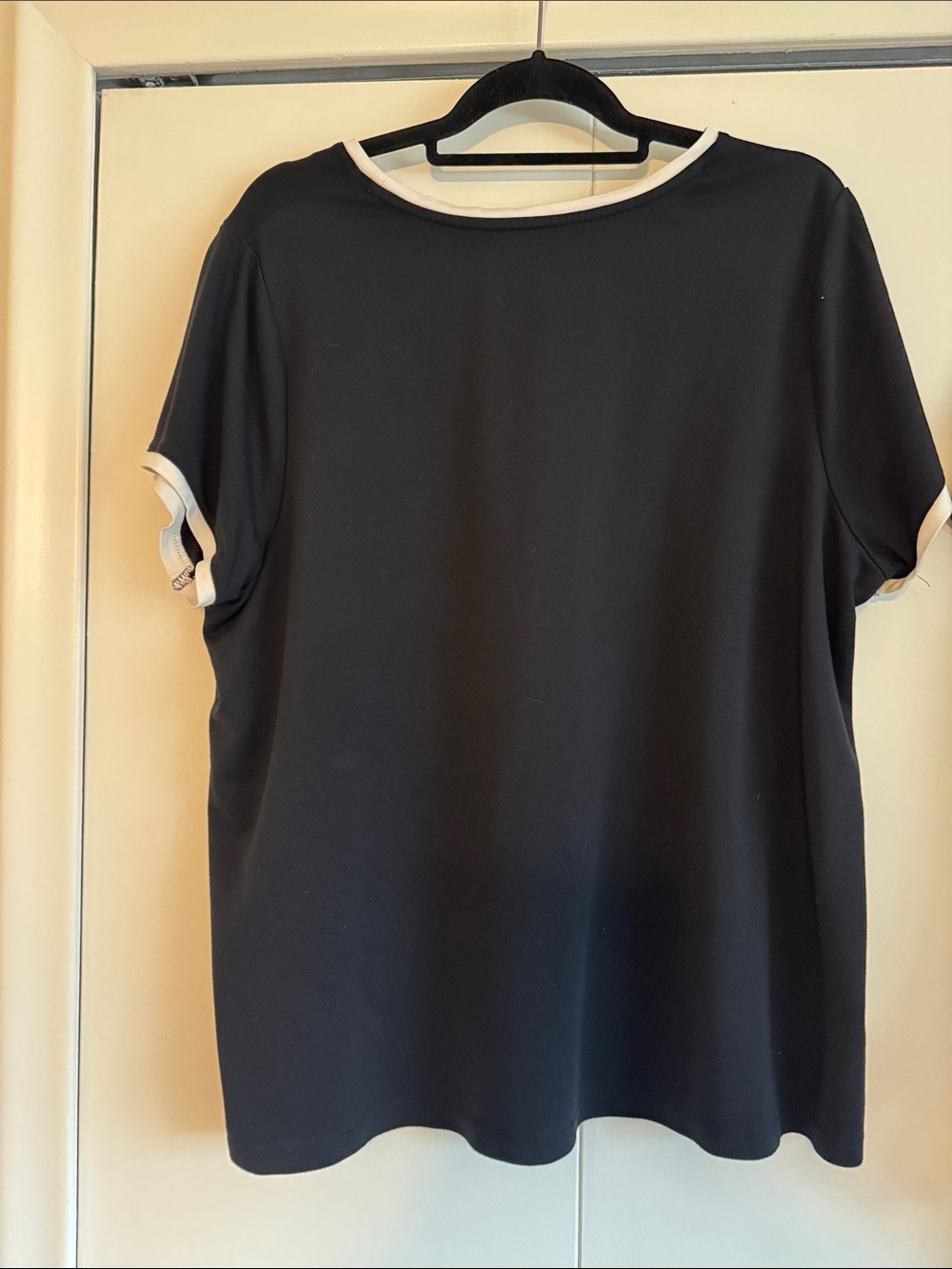 Adrienne Vittadini Black Short-Sleeve Tee with Cream Trim